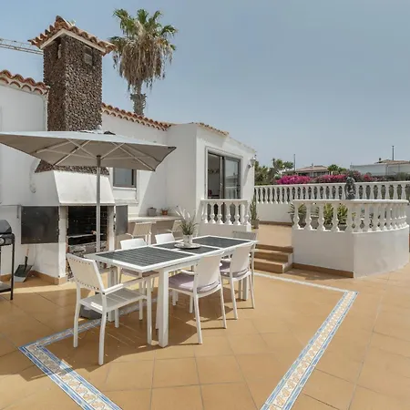 Amarilla Golf Villa *