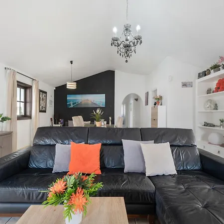 Amarilla Golf San Miguel de Abona