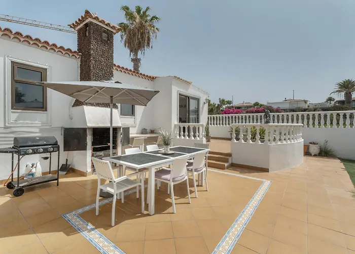 Amarilla Golf Villa *